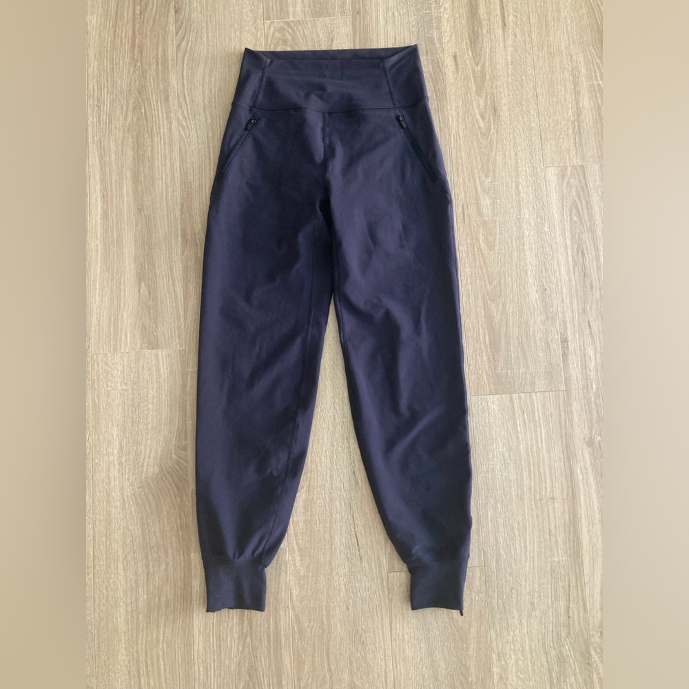Peloton Women’s Navy High Rise Jogger Pants - Size Small